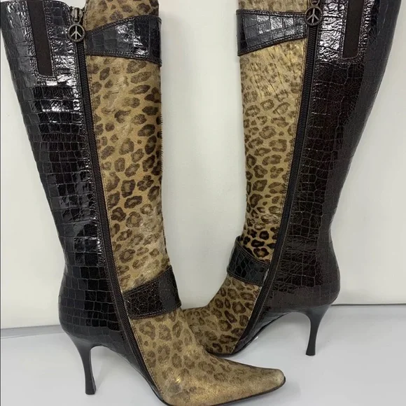 DONALD J PLINER COUTURE Leopard Alligator Boots - Picture 9 of 13